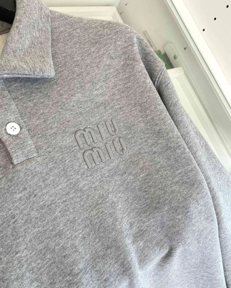 Miu Miu Hoodies Flexible 158234