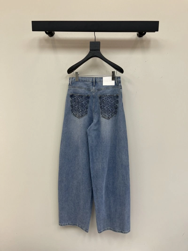 Effortless Miu Miu Jeans 148903