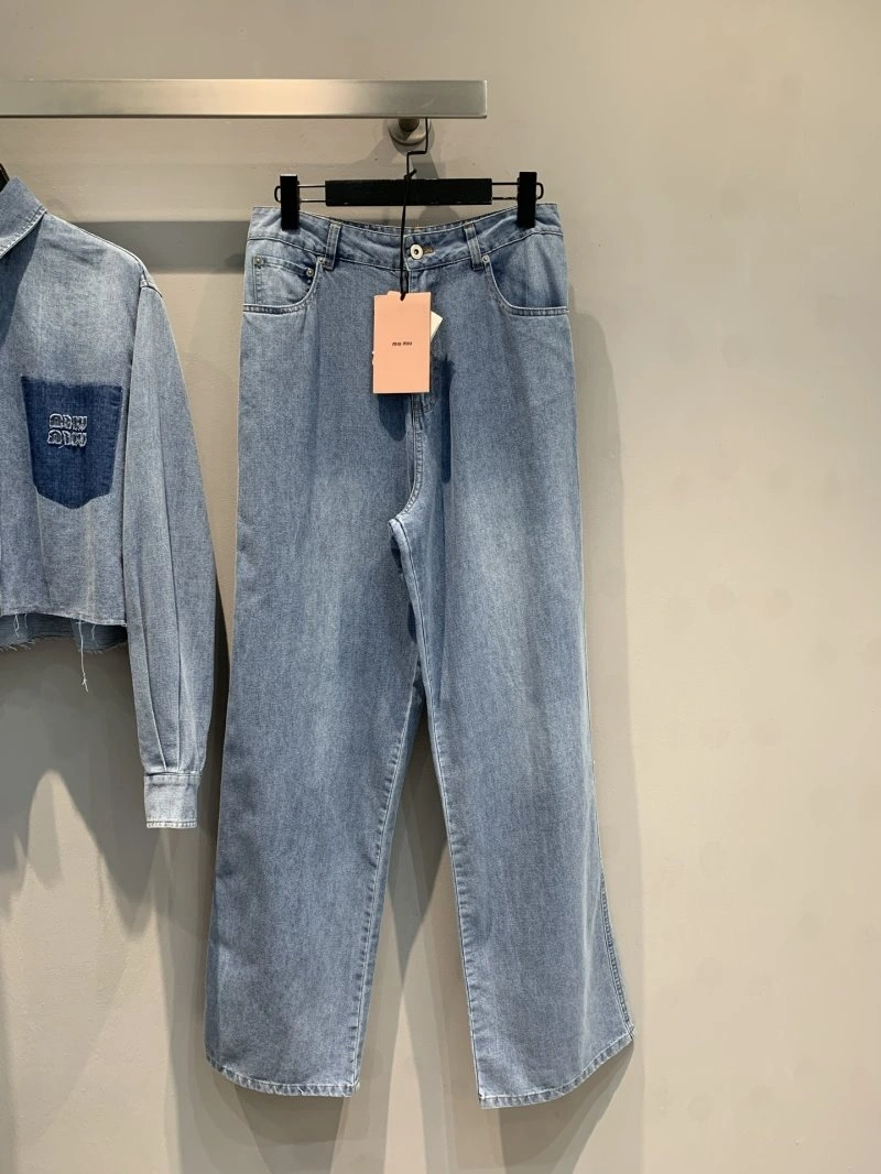 Miu Miu Jeans ModernLook 148886