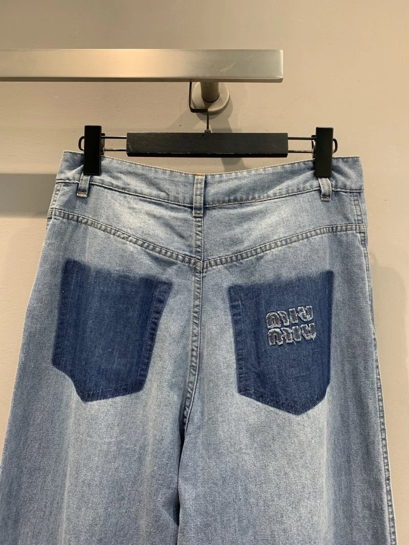 Miu Miu Jeans ModernLook 148886