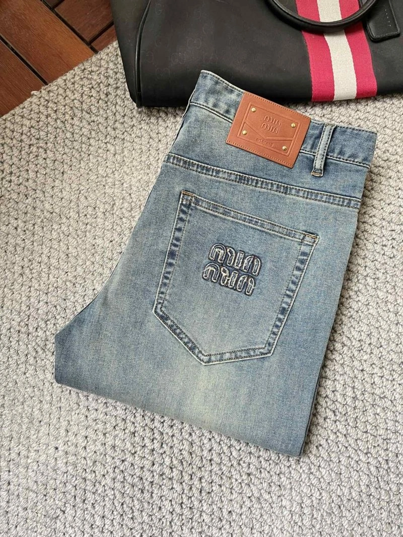 Trendsetting Miu Miu Jeans 160206