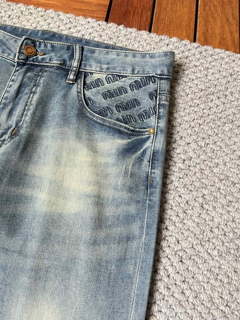 Trendsetting Miu Miu Jeans 160206