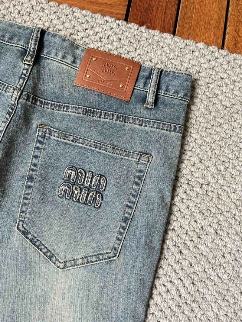 Trendsetting Miu Miu Jeans 160206