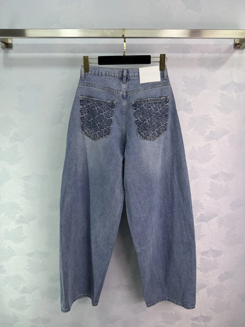 Miu Miu Jeans Comfortable 154514