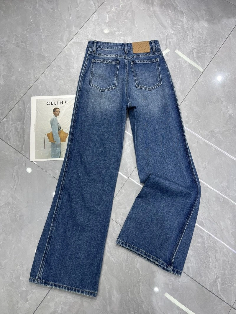 ModernLook Miu Miu Jeans 153021