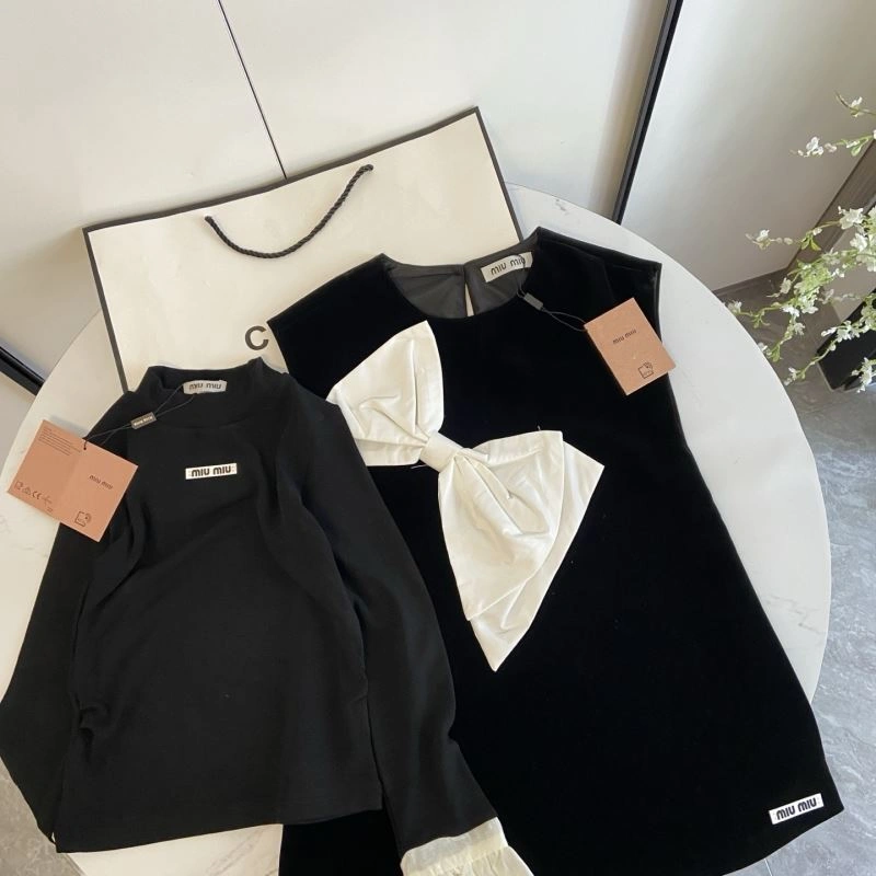 Miu Miu Kids Classic 157939