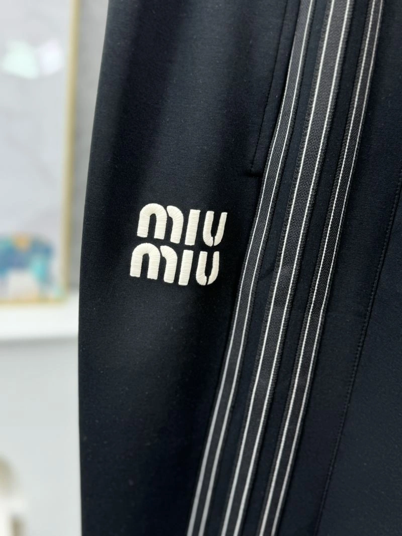 Miu Miu Long Pants Elegant 161378