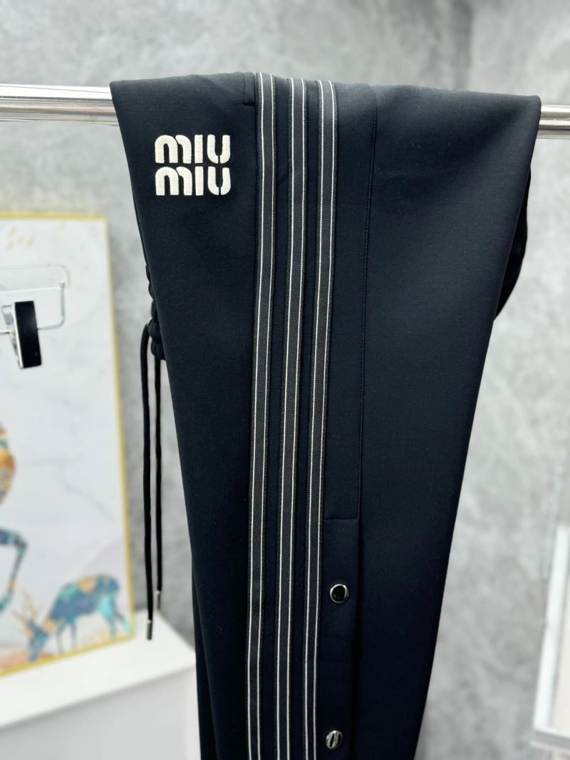 Miu Miu Long Pants Elegant 161378