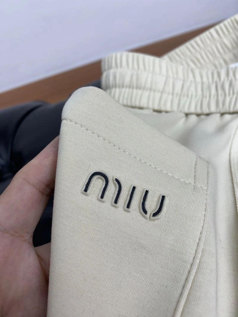 Miu Miu Long Pants Flexible 160222