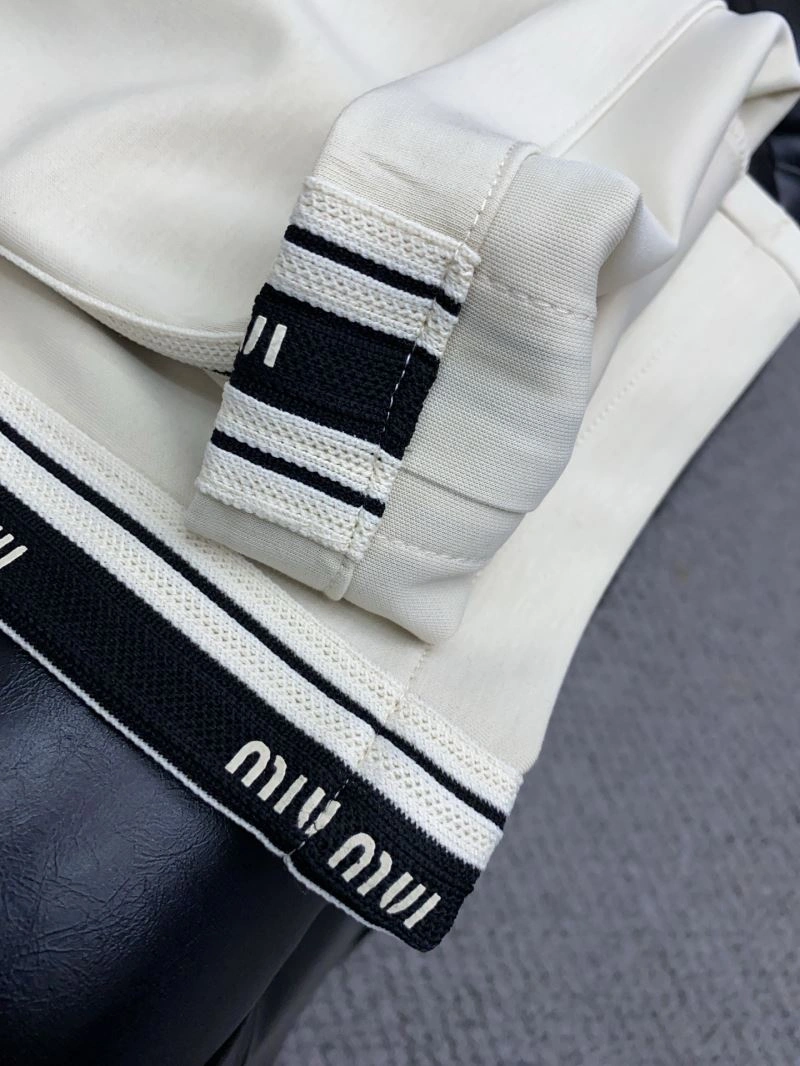 Miu Miu Long Pants Flexible 160222