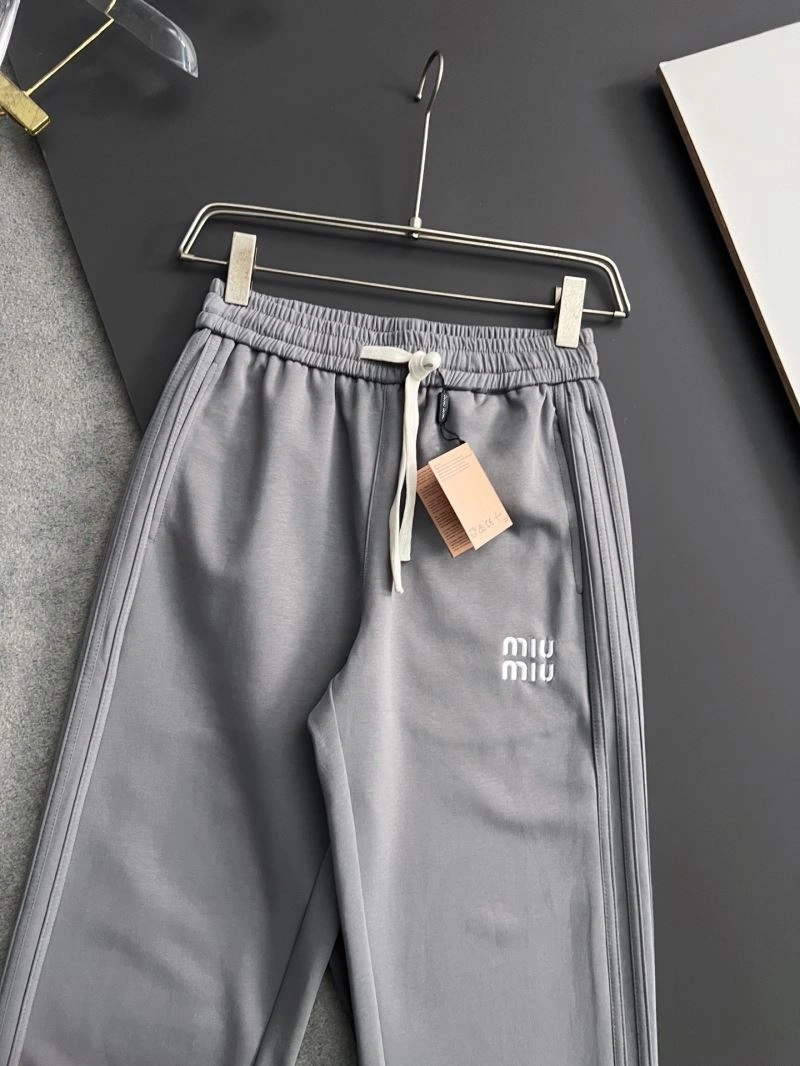 Trendsetting Miu Miu Long Pants 158238