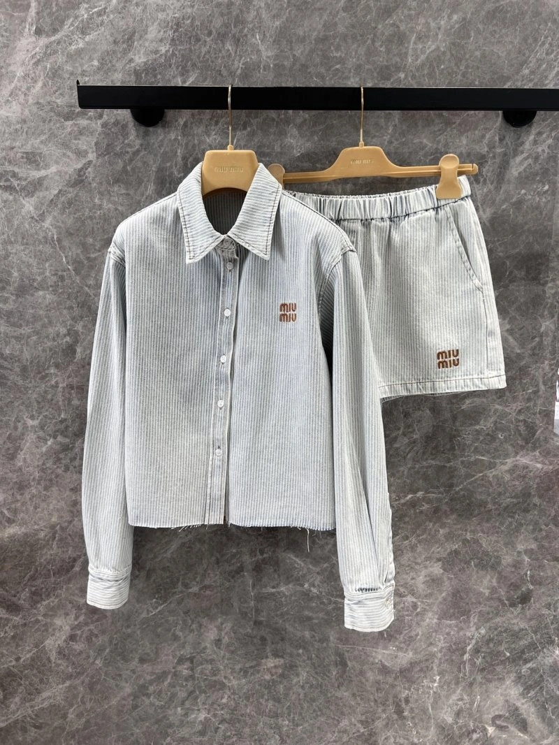 Miu Miu Long Suits Reliable 151238
