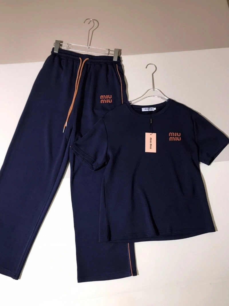 Vibrant Miu Miu Long Suits 153002