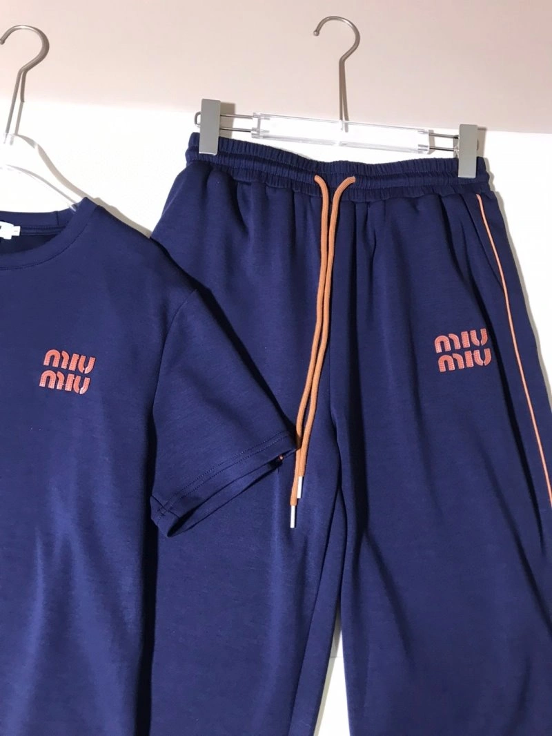 Vibrant Miu Miu Long Suits 153002