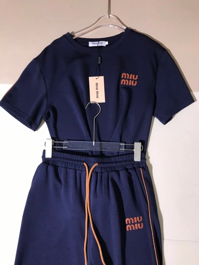 Vibrant Miu Miu Long Suits 153002