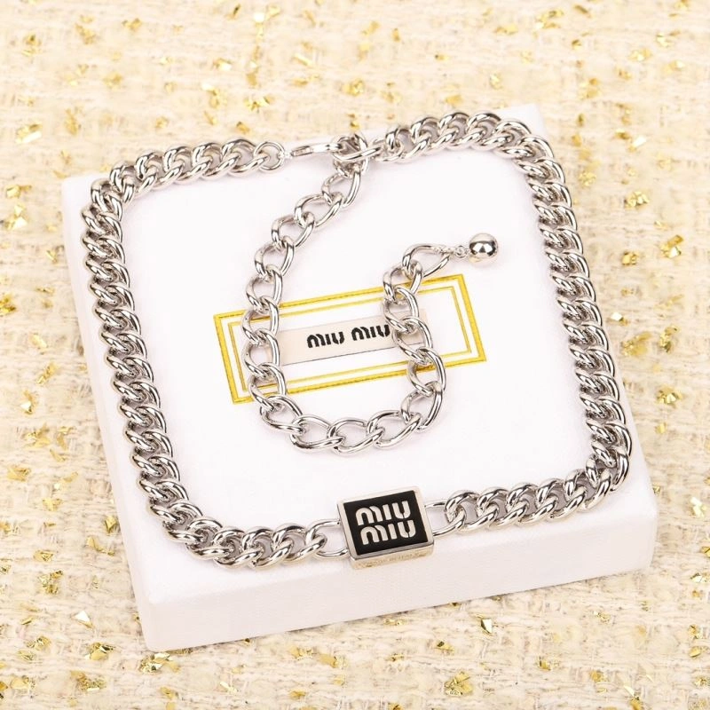 Miu Miu Necklaces Effortless 213837
