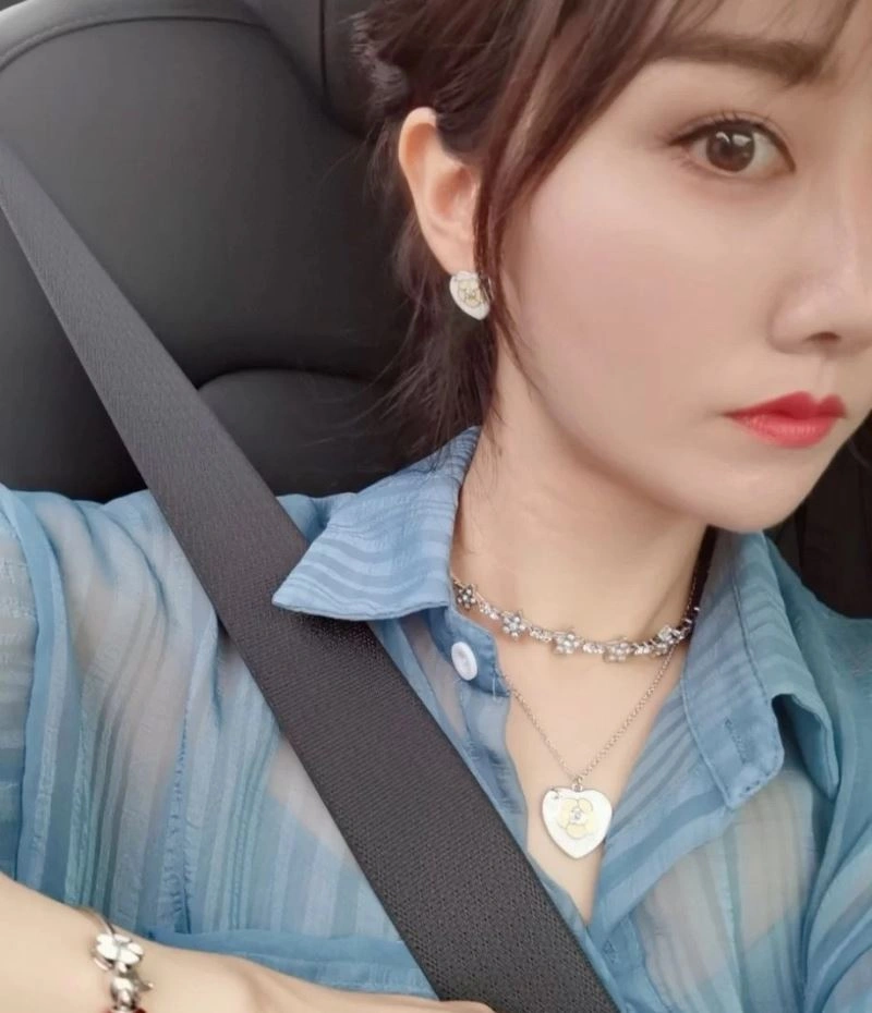 MoistureWicking Miu Miu Necklaces 213410
