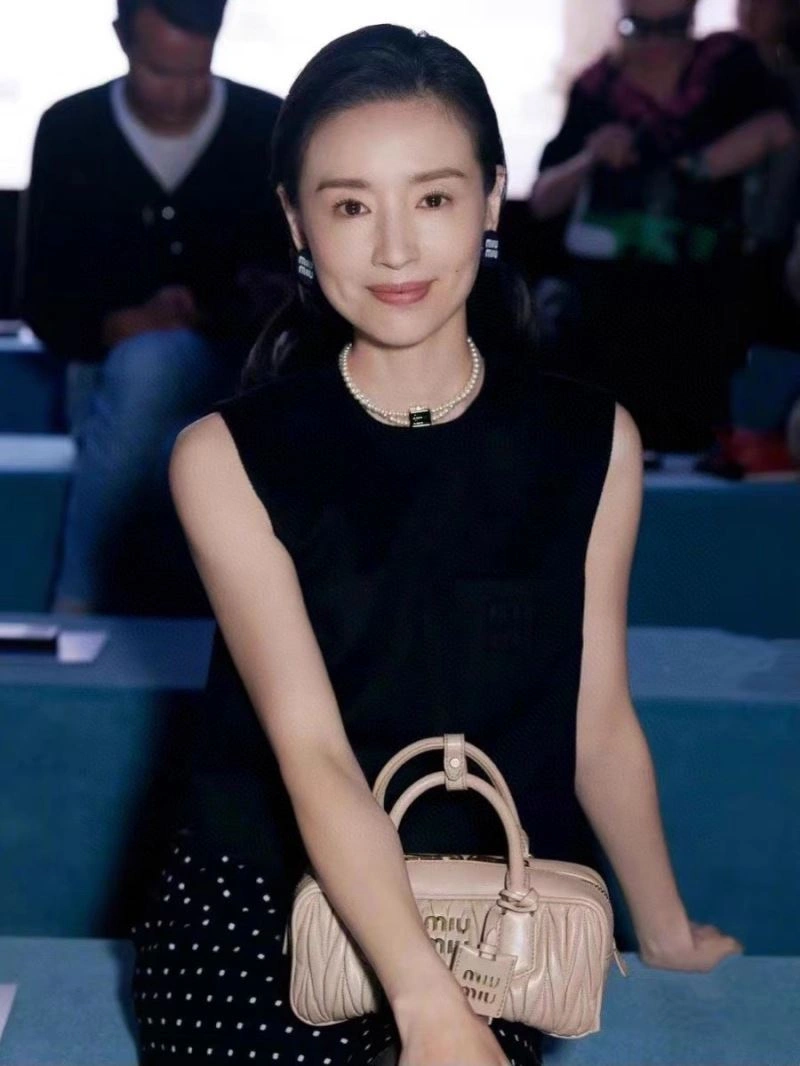 Miu Miu Necklaces Youthful 213405