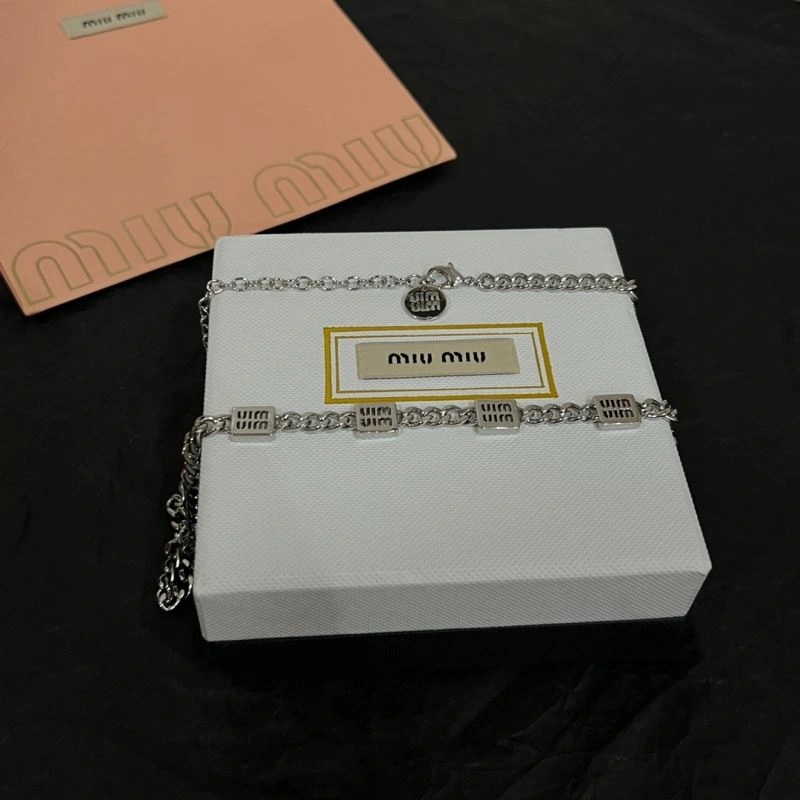 Snug Miu Miu Necklaces 214497