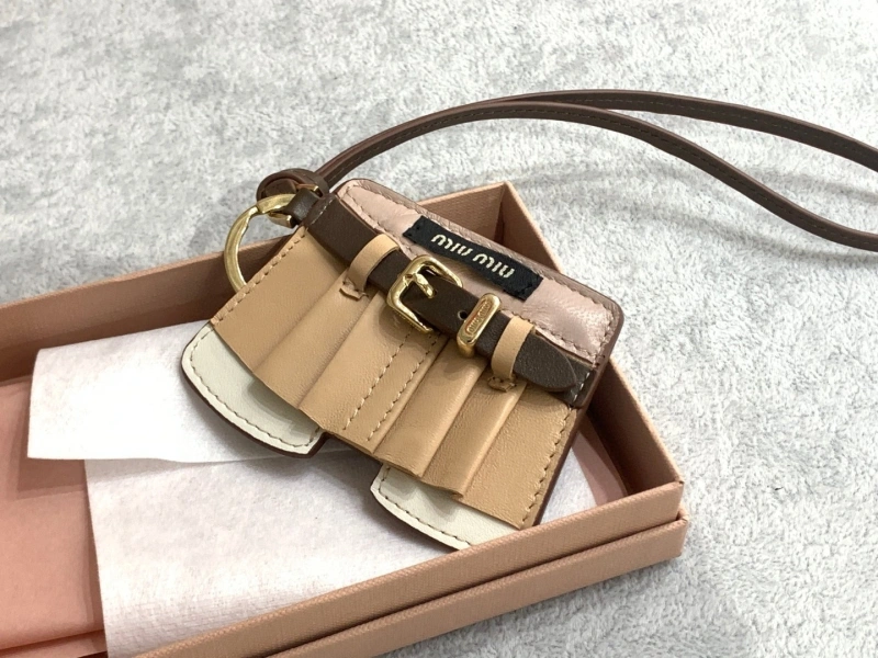 Compact Miu Miu Ornaments 269567