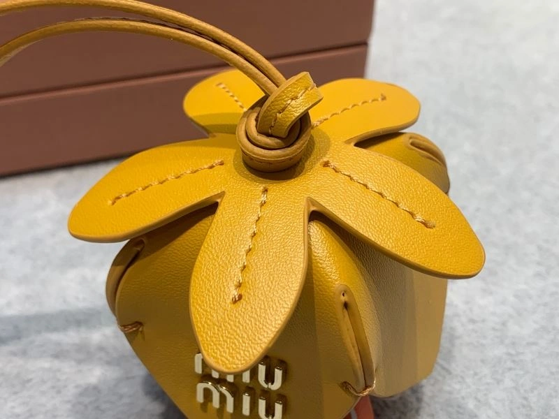 Miu Miu Ornaments Unisex 269109