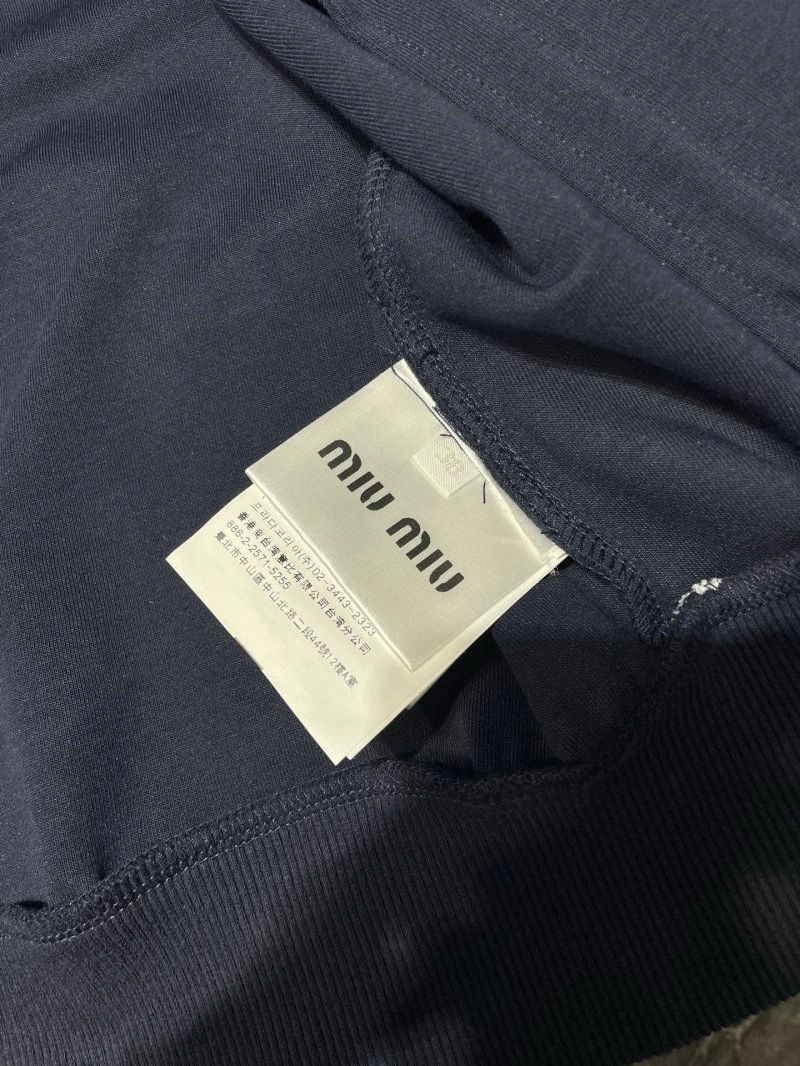 ComfortFit Miu Miu Outwear 152234