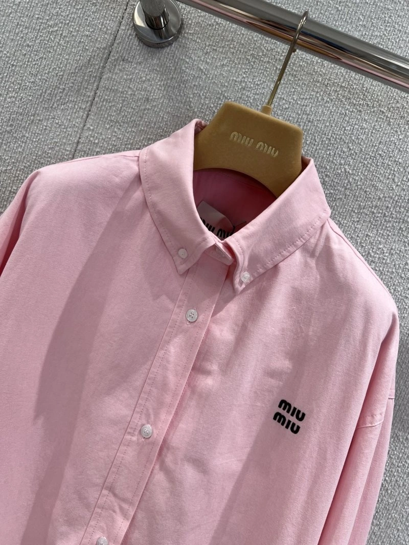 Miu Miu Outwear Snug 151220