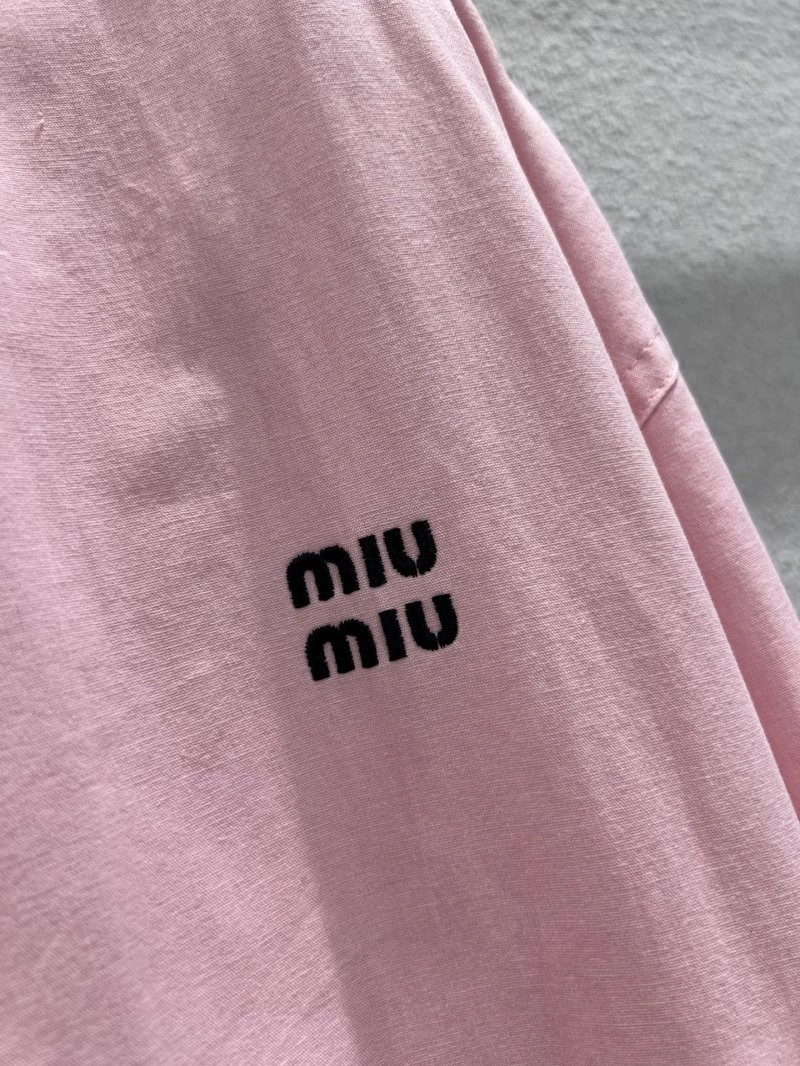 Miu Miu Outwear Snug 151220