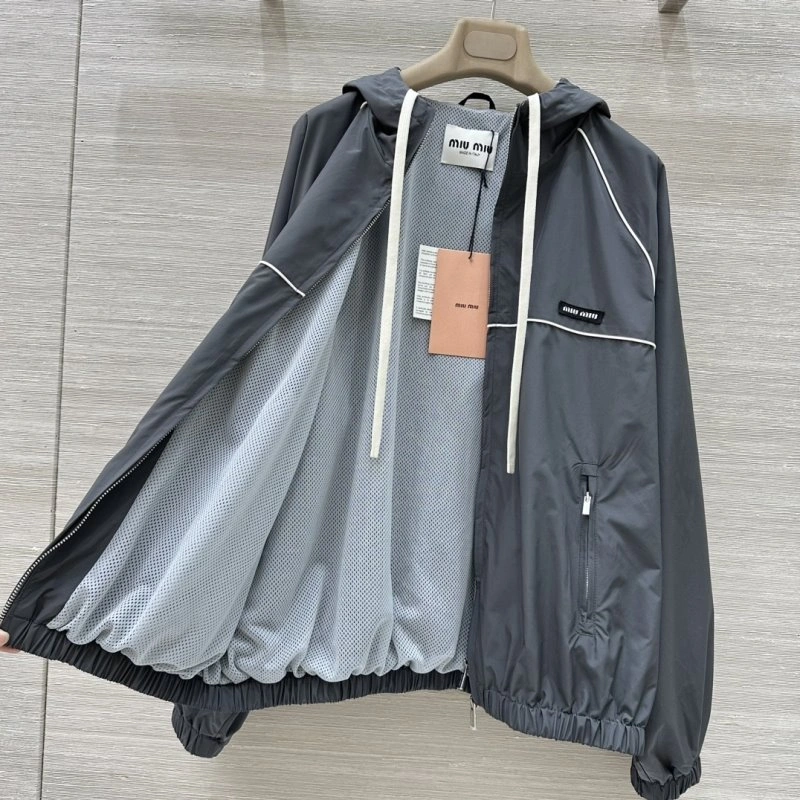 Miu Miu Outwear FlexibleFit 156307