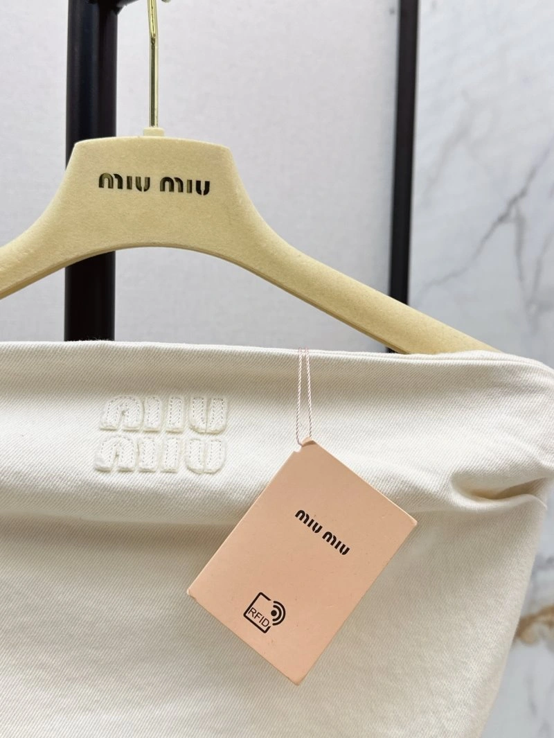 Flexible Miu Miu Outwear 148825
