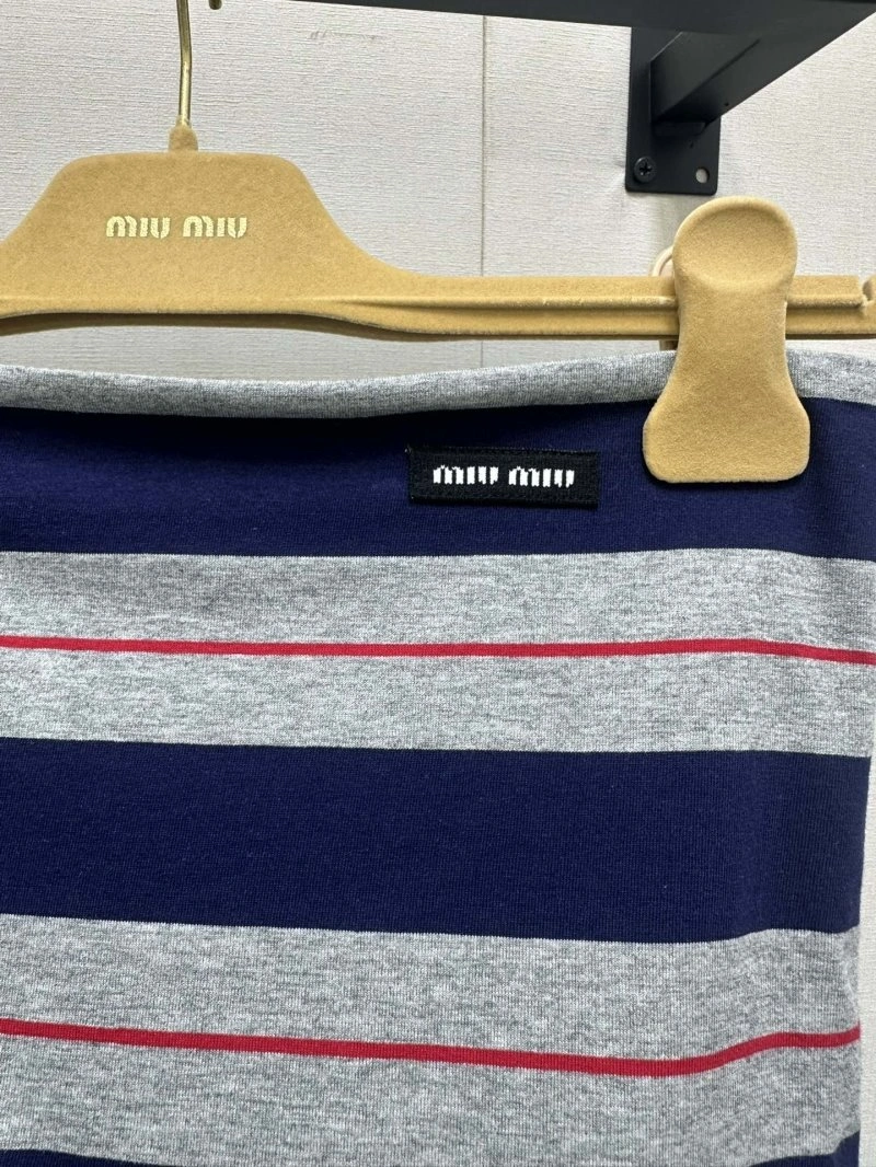 Miu Miu Outwear Vibrant 148808