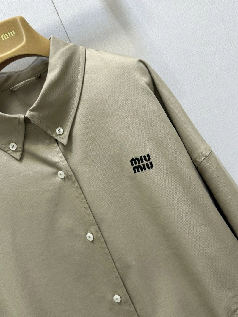 Miu Miu Outwear Elegant 148807