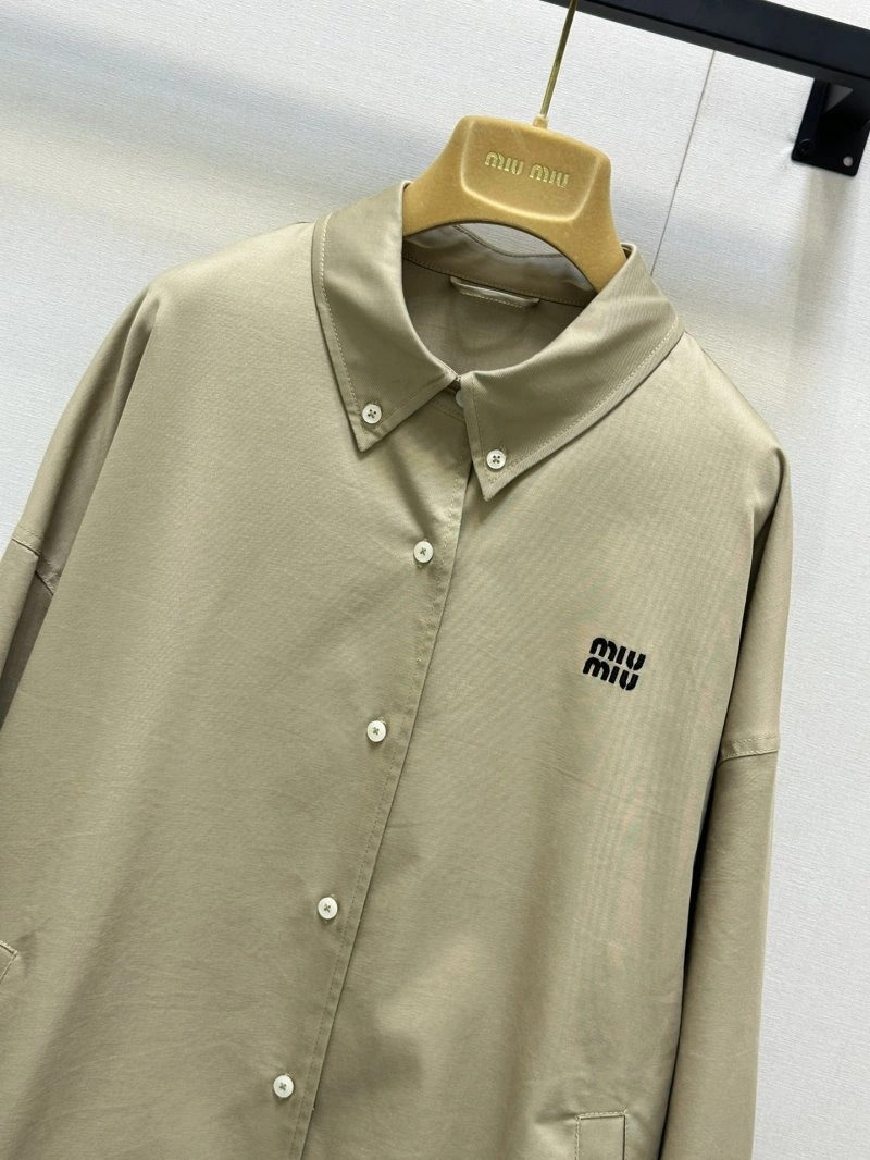 Miu Miu Outwear Elegant 148807