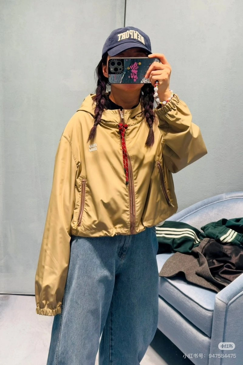 MultiPurpose Miu Miu Outwear 148772