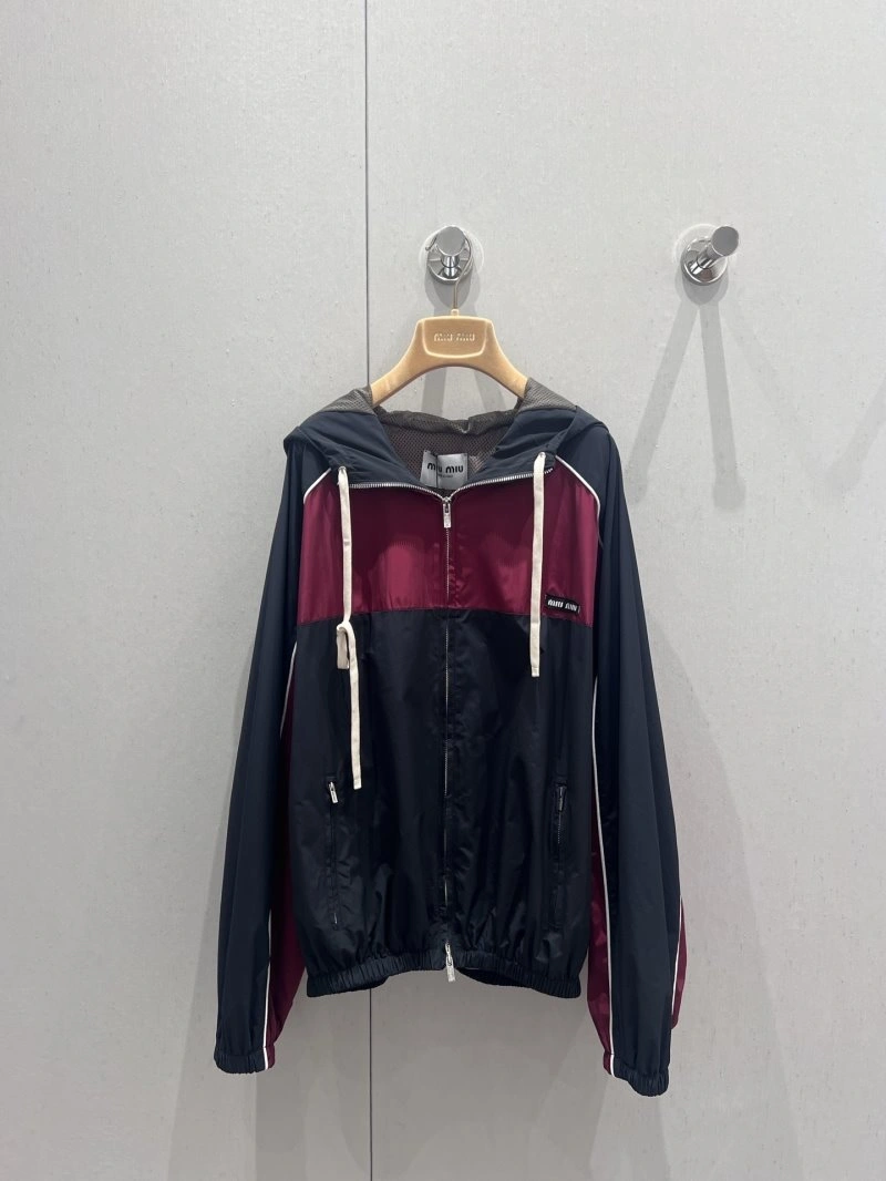 Premium Miu Miu Outwear 148761