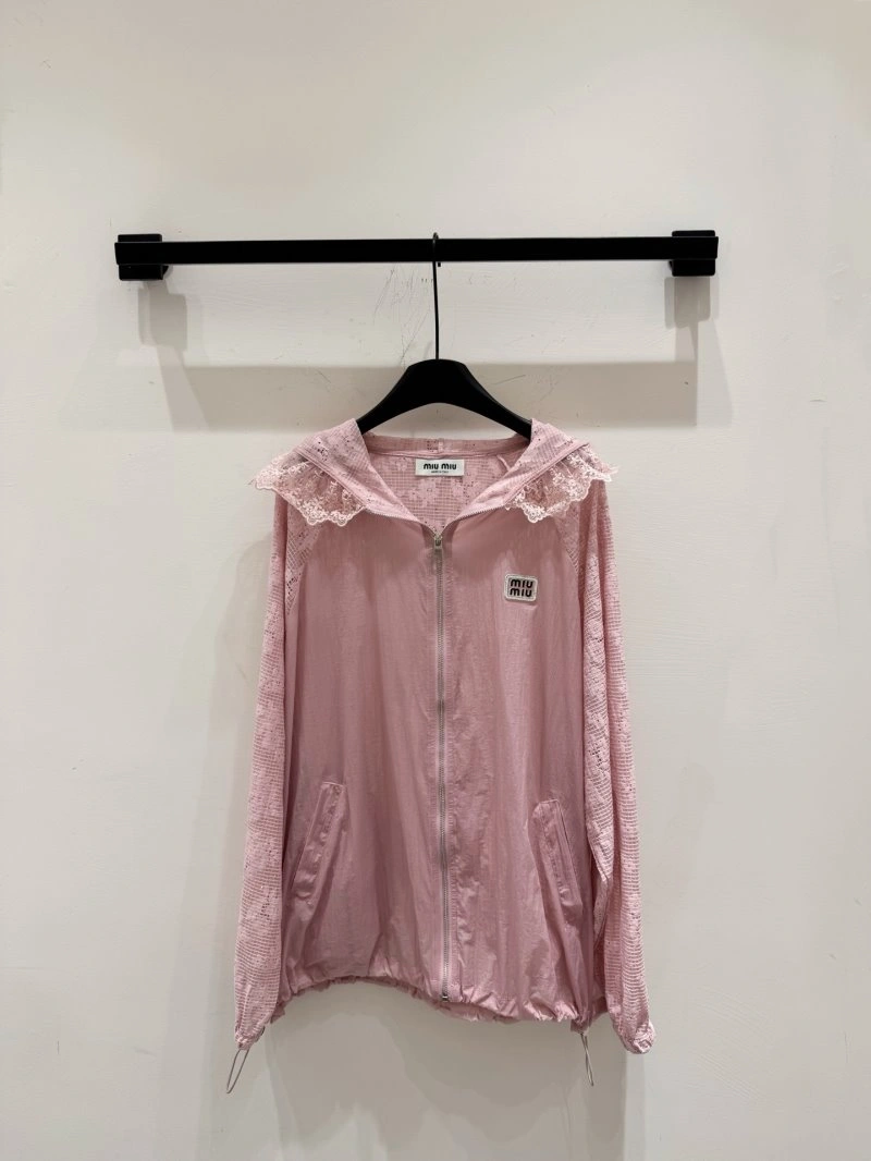 Sporty Miu Miu Outwear 154507