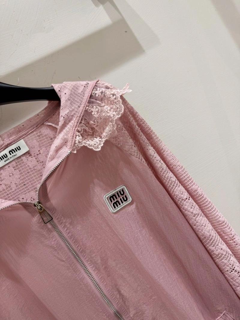 Sporty Miu Miu Outwear 154507