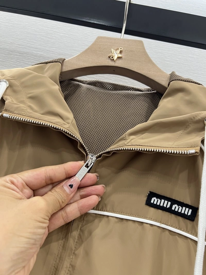 Miu Miu Outwear FreshLook 154483