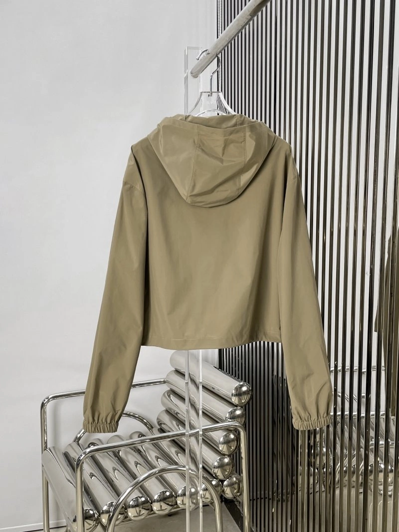 Minimalist Miu Miu Outwear 153019