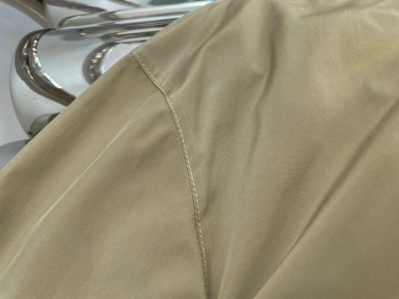 Minimalist Miu Miu Outwear 153019