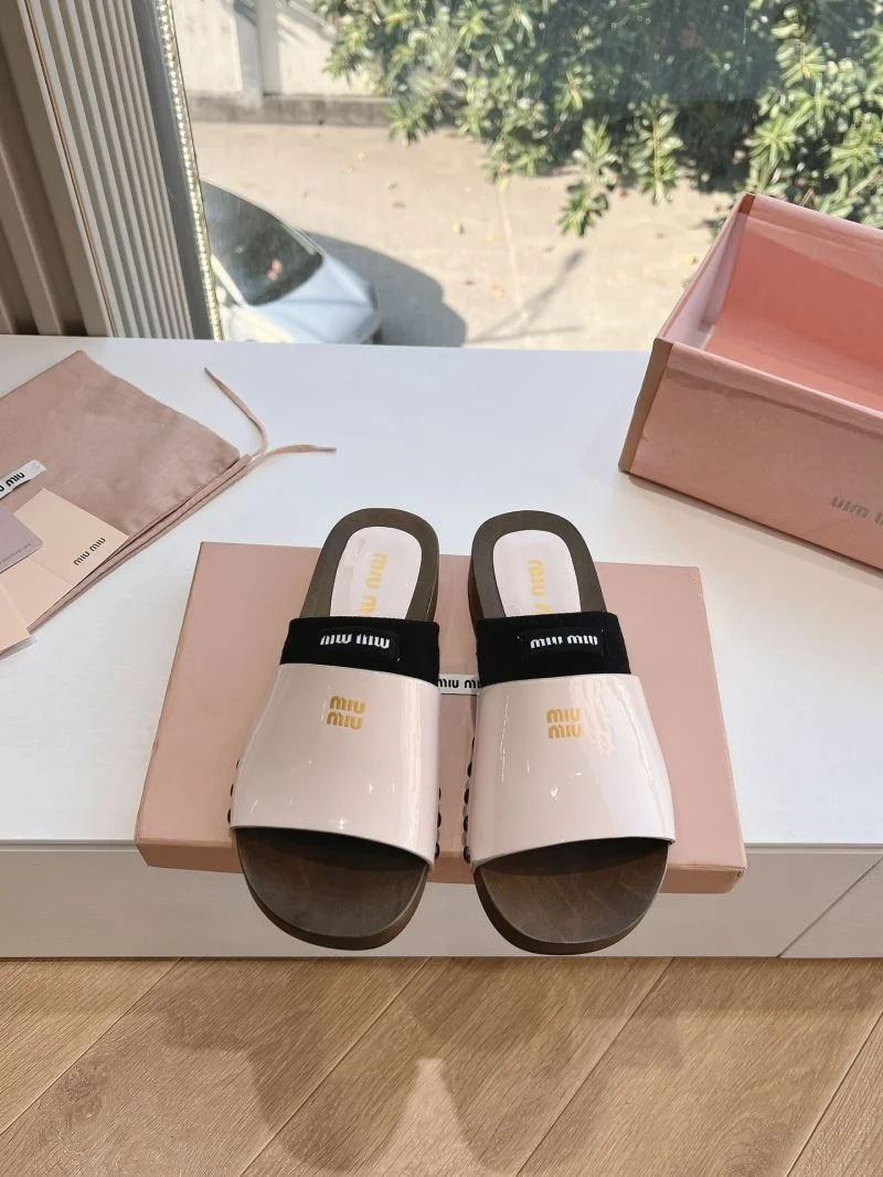 Miu Miu Sandals Flexible 7563