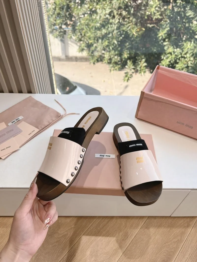 Miu Miu Sandals Flexible 7563