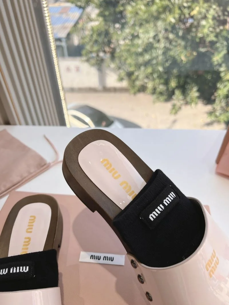 Miu Miu Sandals Flexible 7563