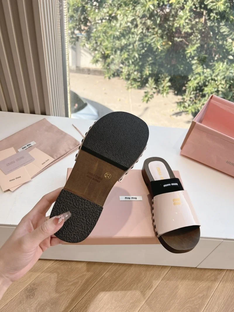Miu Miu Sandals Flexible 7563