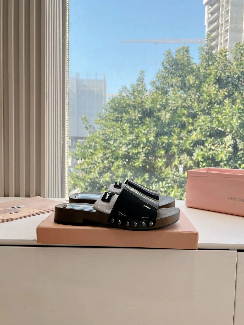 Trendy Miu Miu Sandals 7561