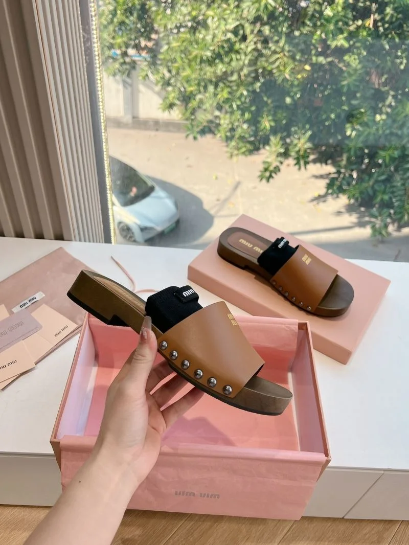 Trendsetting Miu Miu Sandals 7574
