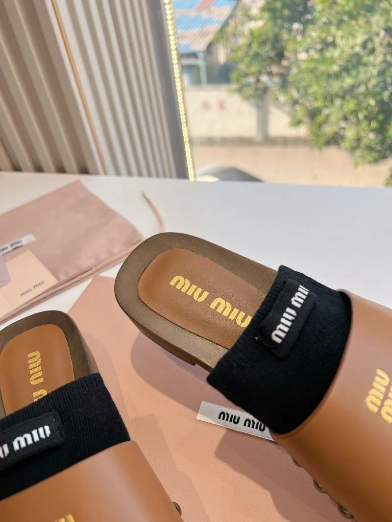 Trendsetting Miu Miu Sandals 7574