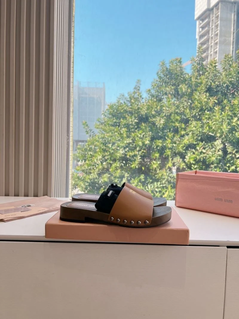 Trendsetting Miu Miu Sandals 7574