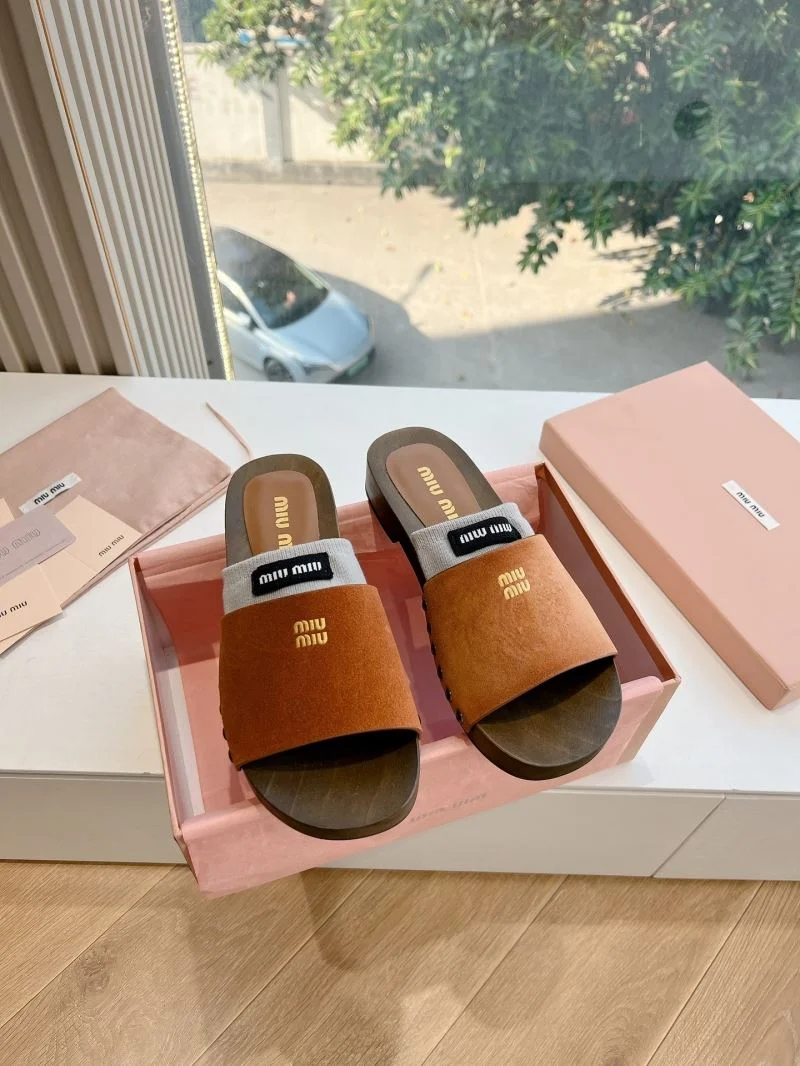 Miu Miu Sandals Lightweight 7577