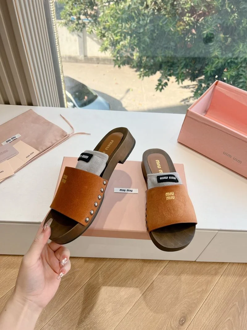 Miu Miu Sandals Lightweight 7577